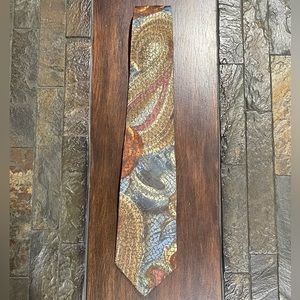 Paris Pierre Balmain 100% Italian Silk Tie